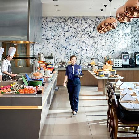 Carlton City Hotel Сингапур Екстериор снимка The restaurant